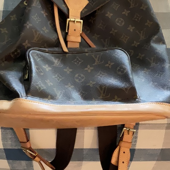 Louis Vuitton Montsouris backpack - Picture 4 of 6